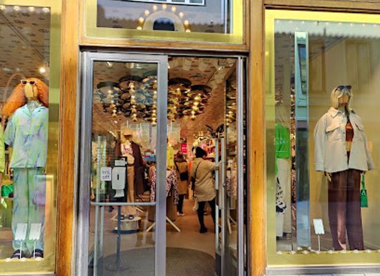 sweden/gothenburg/shop/monki