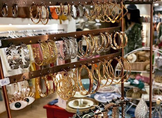 greece/heraklion/old-town/shop/handy-chou