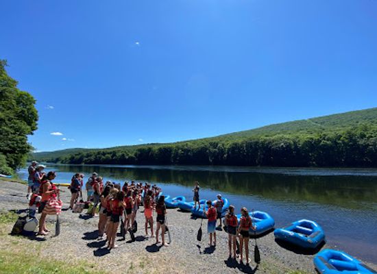 delaware/the-delaware-water-gap/shop/edge-of-the-woods-outfitters