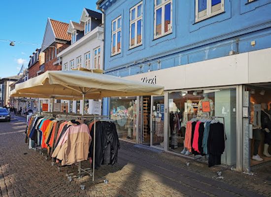 denmark/roskilde/shop/zizzi-roskilde