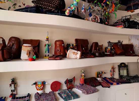 guatemala/panajachel/shop/tienda-el-guipil