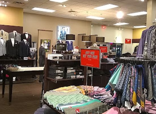 maine/augusta/shop/men-s-wearhouse