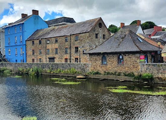 united-kingdom/pembrokeshire/shop/riverside-shopping-centre