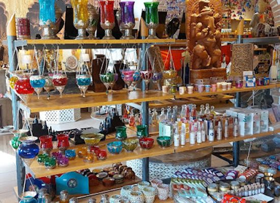 belgium/durbuy/shop/radhadesh-boutique