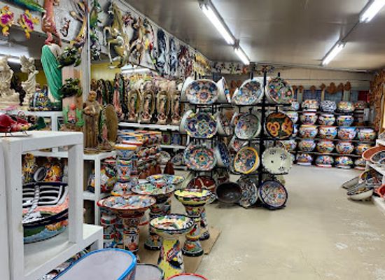 new-mexico/enchanted-circle/shop/camino-real-imports-gift-shop