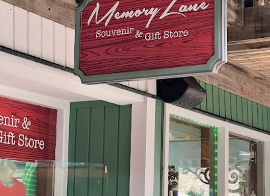 curacao/willemstad/otrobanda/shop/memory-lane