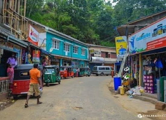 sri-lanka/knuckles-mountain-range/shop/huluganga-ella-waterfall