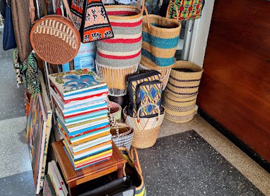 tanzania/ruaha-region/shop/house-of-culture-gift-store