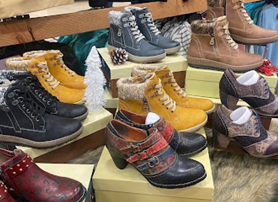 nevada/ruby-mountains/shop/dirty-dog-designz-footwear-apparel