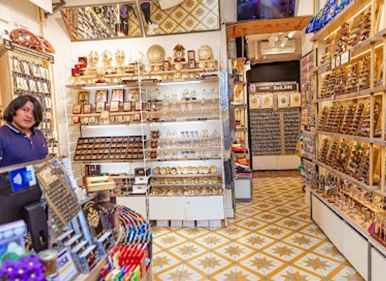 spain/madrid/sol/shop/toledo-crafts-studio
