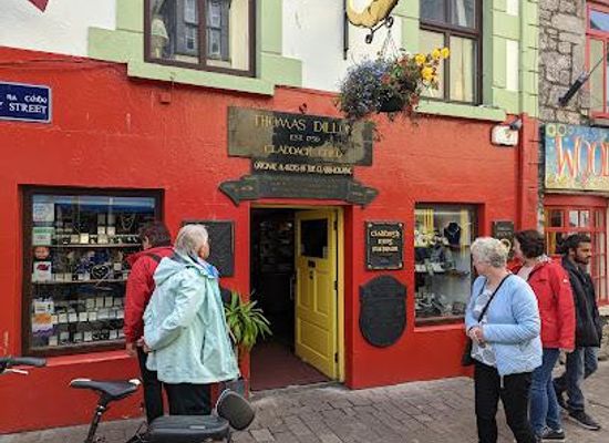 ireland/galway/shop/thomas-dillons-claddagh-ring-gold-jewellers