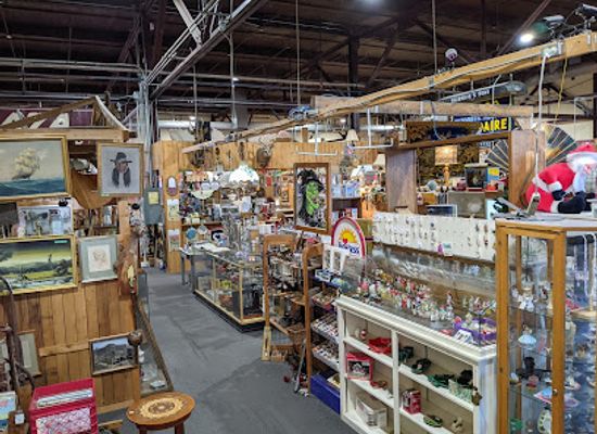 minnesota/lake-superior/shop/father-time-antiques