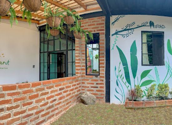 ecuador/northern-sierra/shop/margarit-boutique-hotel