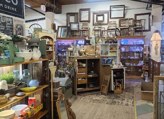 north-dakota/bismarck/shop/bismarck-antique-mall