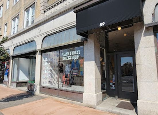new-york/western-new-york/shop/allen-street-dress-shop
