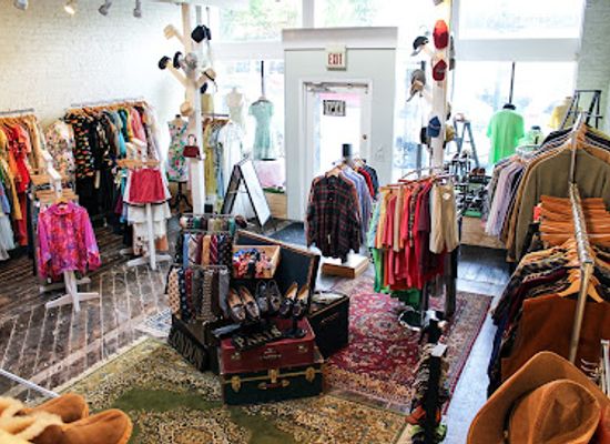 north-carolina/greensboro/downtown-greensboro/shop/vintage-to-vogue-boutique