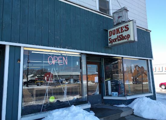 michigan/northern-michigan/shop/duke-s-sport-shop