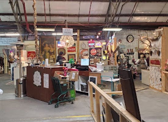 mississippi/the-jackson-prairie/shop/flowood-antique-flea-market