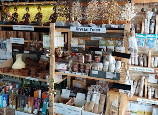 cyprus/troodos-mountains/shop/crystal-shop-cyprus