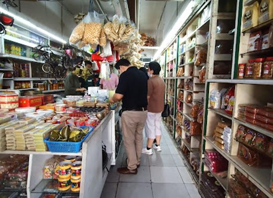 indonesia/west-kalimantan/shop/along