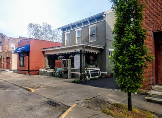 ohio/chillicothe/shop/a-touch-of-charm-mercantile