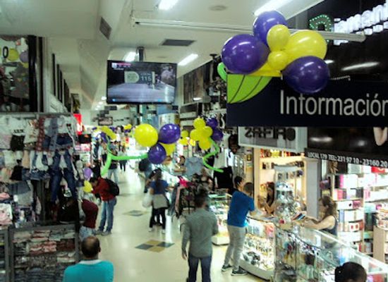 colombia/medellin/shop/centro-comercial-el-hueco-numero-uno