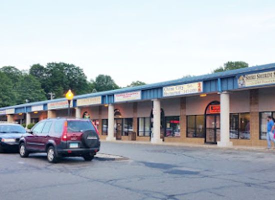 connecticut/middlesex-county/shop/tradewinds-shopping-center