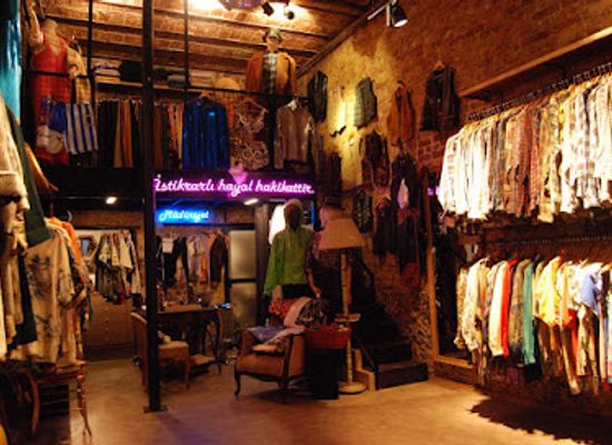 turkiye/istanbul/beyoglu/shop/grandma-vintage-shop