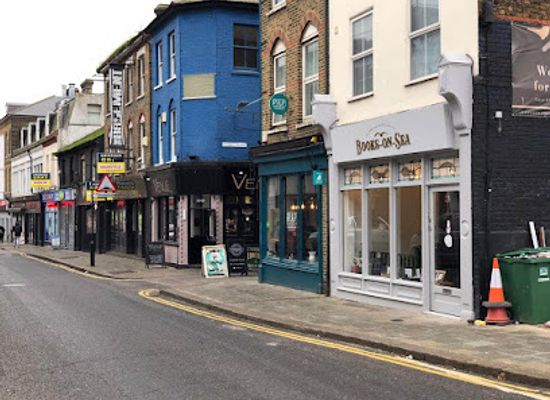 united-kingdom/southend-on-sea/shop/books-on-sea