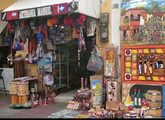dominican-republic/santo-domingo/zona-colonial/shop/artesania-massiel