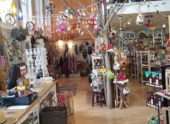 virginia/fredericksburg/shop/latitudes-fair-trade-store