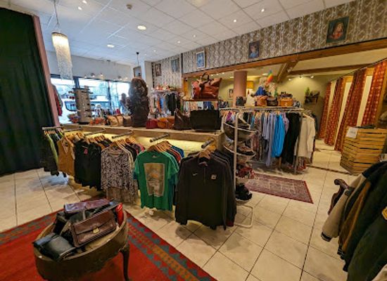 iceland/laugavegur-trail/shop/gyllti-kotturinn