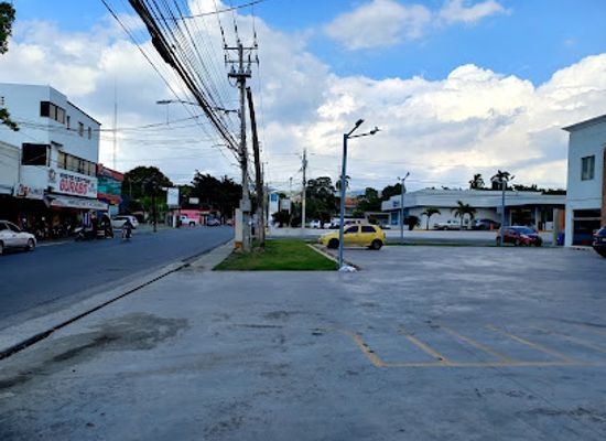 dominican-republic/santiago/gurabo/shop/ochosantos-gurabo