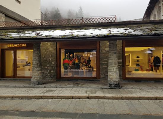 italy/courmayeur/shop/g-b-negozio-courmayeur-gucci