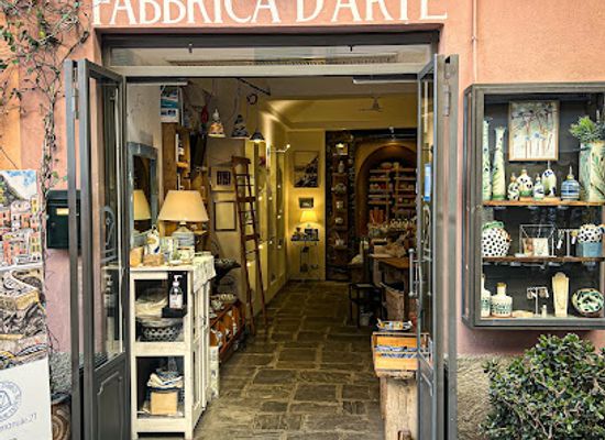 italy/cinque-terre/shop/fabbrica-d-arte-monterosso
