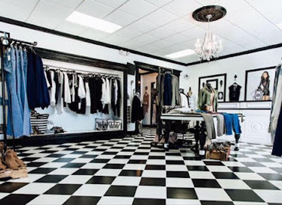 west-virginia/weirton/shop/serendipity-boutique