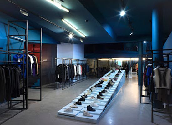 portugal/porto/shop/wrong-weather-store