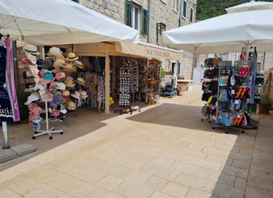 croatia/peljesac-peninsula/shop/souvenir-shop-ston