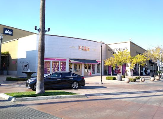california/fresno/shop/river-park-shopping-center