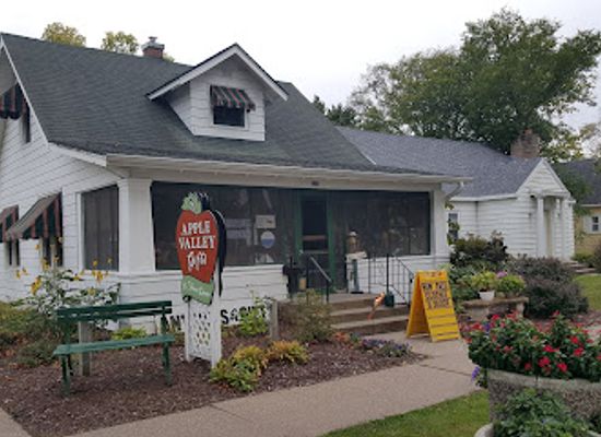 minnesota/minnesota-driftless-area/shop/apple-valley-gifts