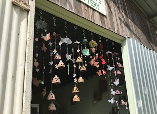 barbados/welchman-hall/shop/hamilton-s-pottery