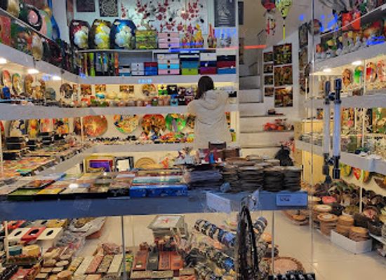 vietnam/hanoi/shop/july-shop-vietnamese-handicraft
