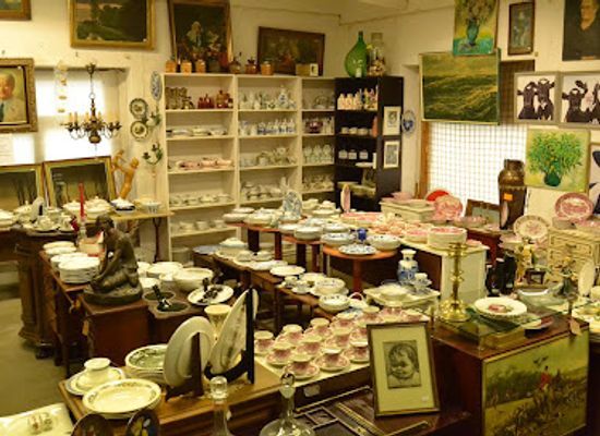 estonia/haapsalu-castle/shop/haapsalu-antiigiladu