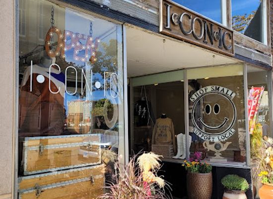 illinois/matthiessen-state-park/shop/iconic-boutique