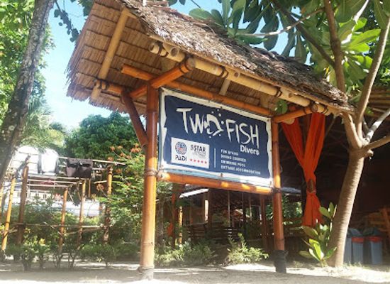 indonesia/pulau-bunaken/shop/two-fish-divers-bunaken