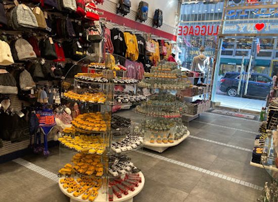 new-york/new-york-city/shop/i-love-ny-gifts-by-phantom-of-broadway