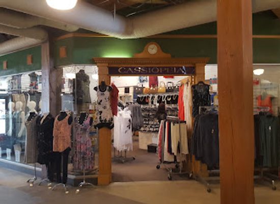 canada/winnipeg/the-forks/shop/cassiopeia