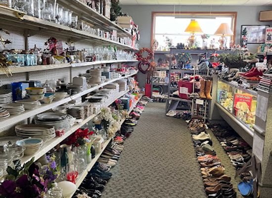 indiana/southeast-indiana/shop/mom-and-pops-thrift-store