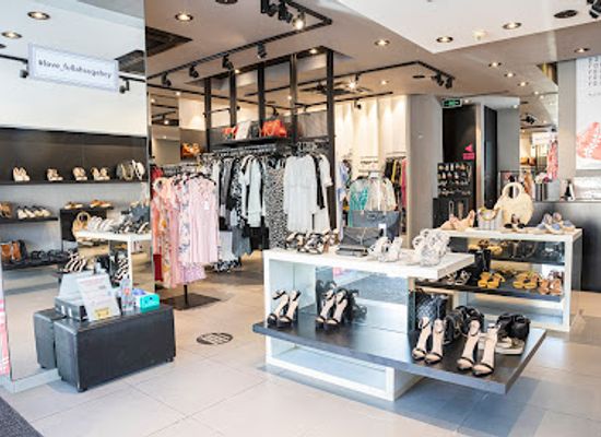 cyprus/limassol/agios-tychonas/shop/fullah-sugah-woman-brand-shopping-limassol