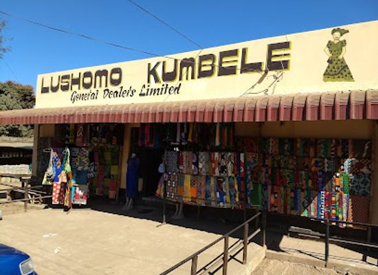zambia/victoria-falls/shop/maramba-market